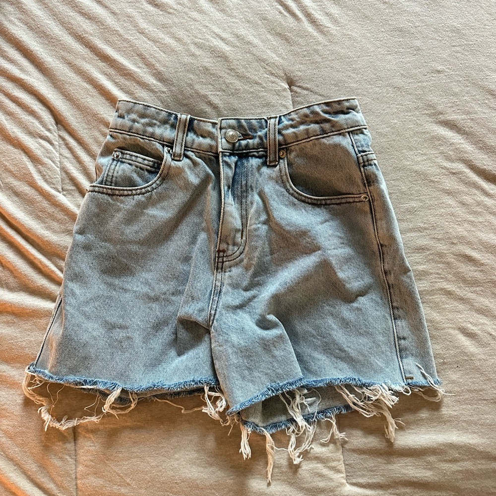 Princess Polly Light Denim Frayed Jean Shorts